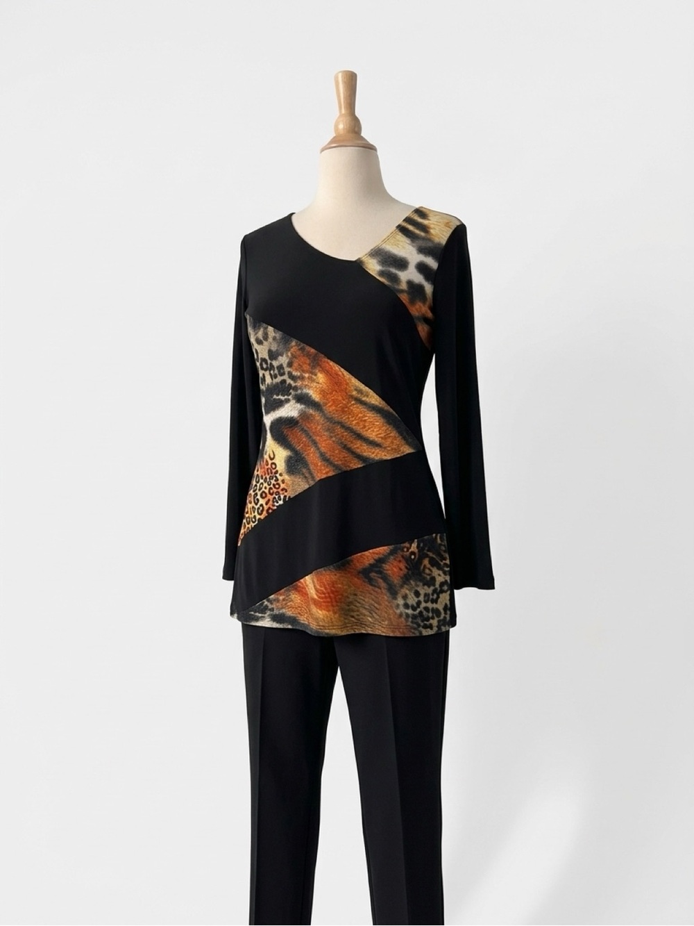 Frank Lyman Black Animal Print Long Sleeve Tunic – Size 12